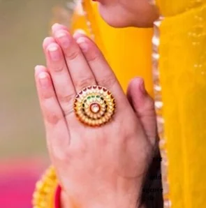 Namaste-posing-lady-73